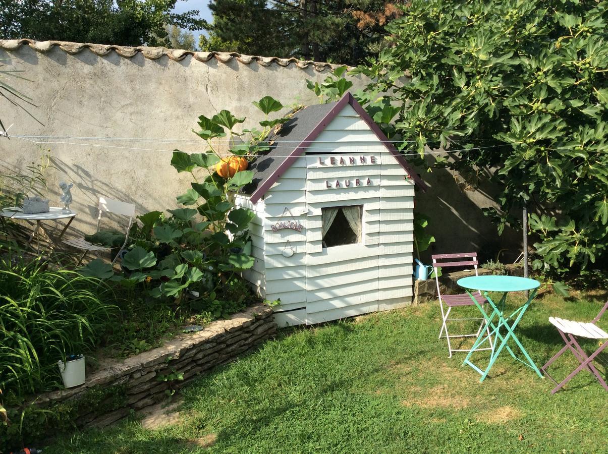 Le Relais Du Grand Logis Panzió Civrieux Kültér fotó
