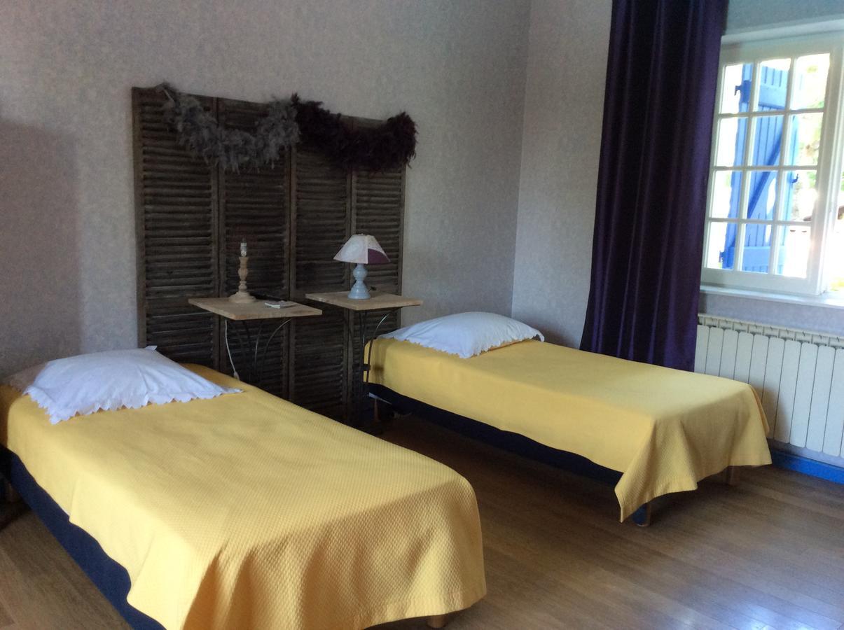 Le Relais Du Grand Logis Panzió Civrieux Kültér fotó
